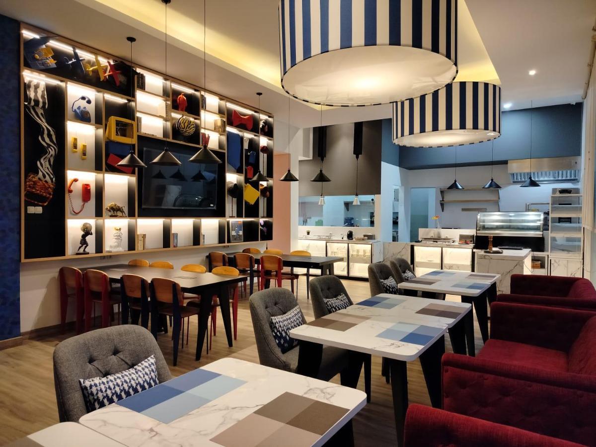 ホテル Moritz Biz Gandaria ジャカルタ エクステリア 写真